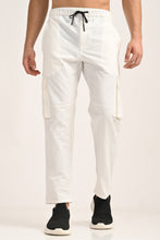 KA53 Travel Cargos 1.0 White