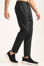 KA53 All Day Trackpant Black