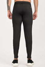 KA53 Aerodot 1.0 Dri-FIT Trackpant Black
