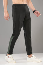 KA 53 Bottom Stripe Dri-FIT Trackpant | Black