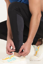 KA53 Drifit Trackpant With Bottom Zipper | Black